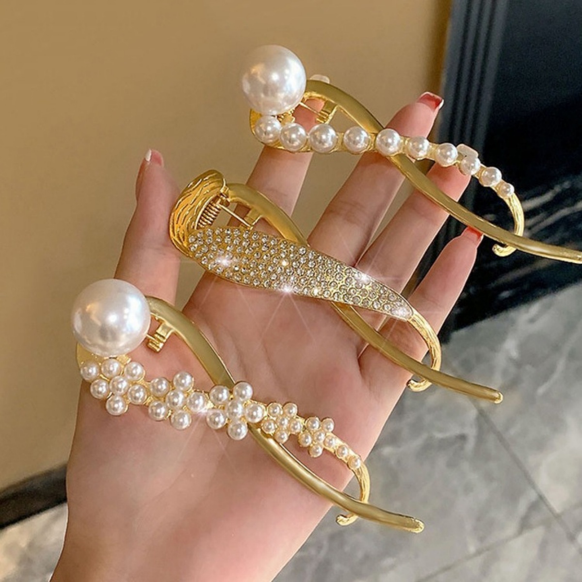Elegant Glitter Pearl Hair Cli - Korean Lifestyle & Kids Boutique avis et prix